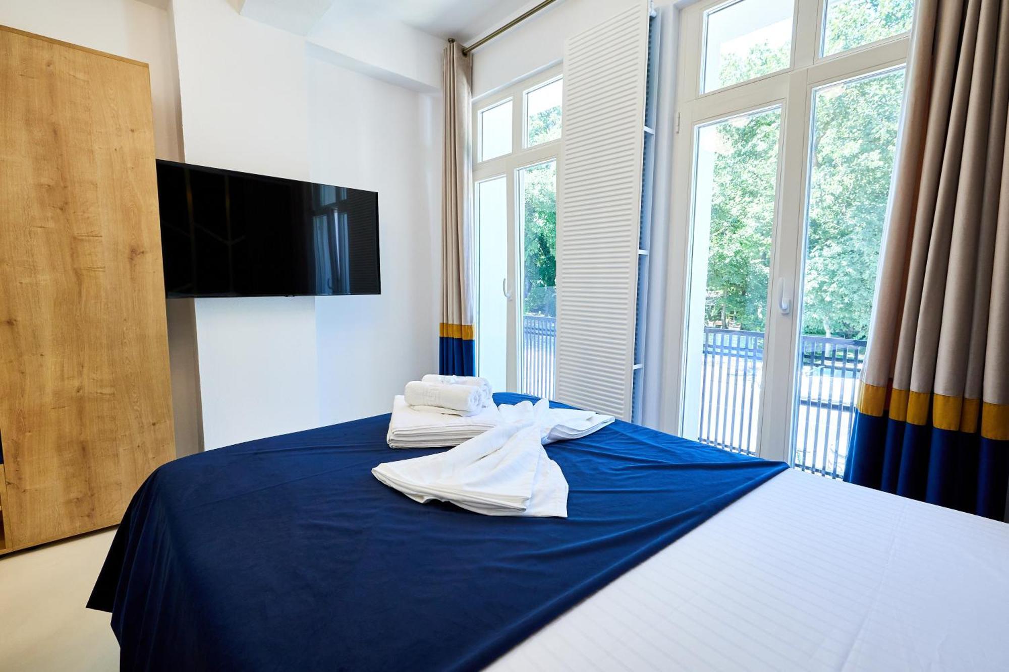 Hotel Carol Park View Bukurešť Exteriér fotografie